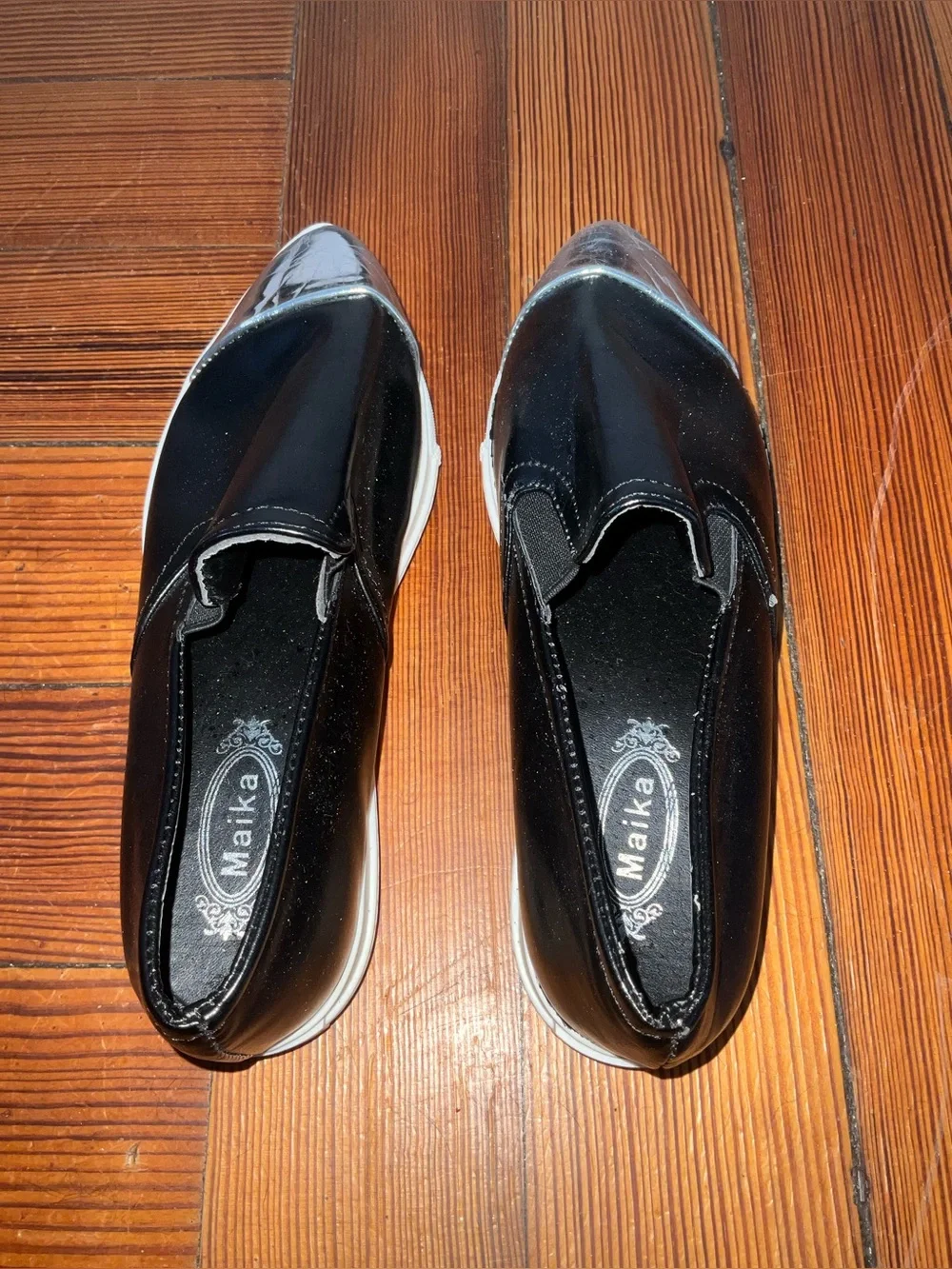 Maika Black Slip-On Leather Sneakers with Silver Cap Toe